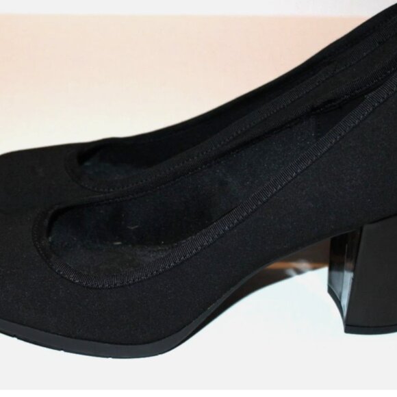 Anne Klein Black Pumps iFlex Shoes 10 M Fabric Coated Comfort Heels NWOB - Picture 2 of 7